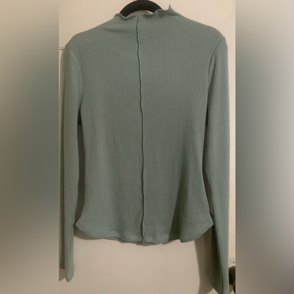 Turtleneck - Picture 5 of 5